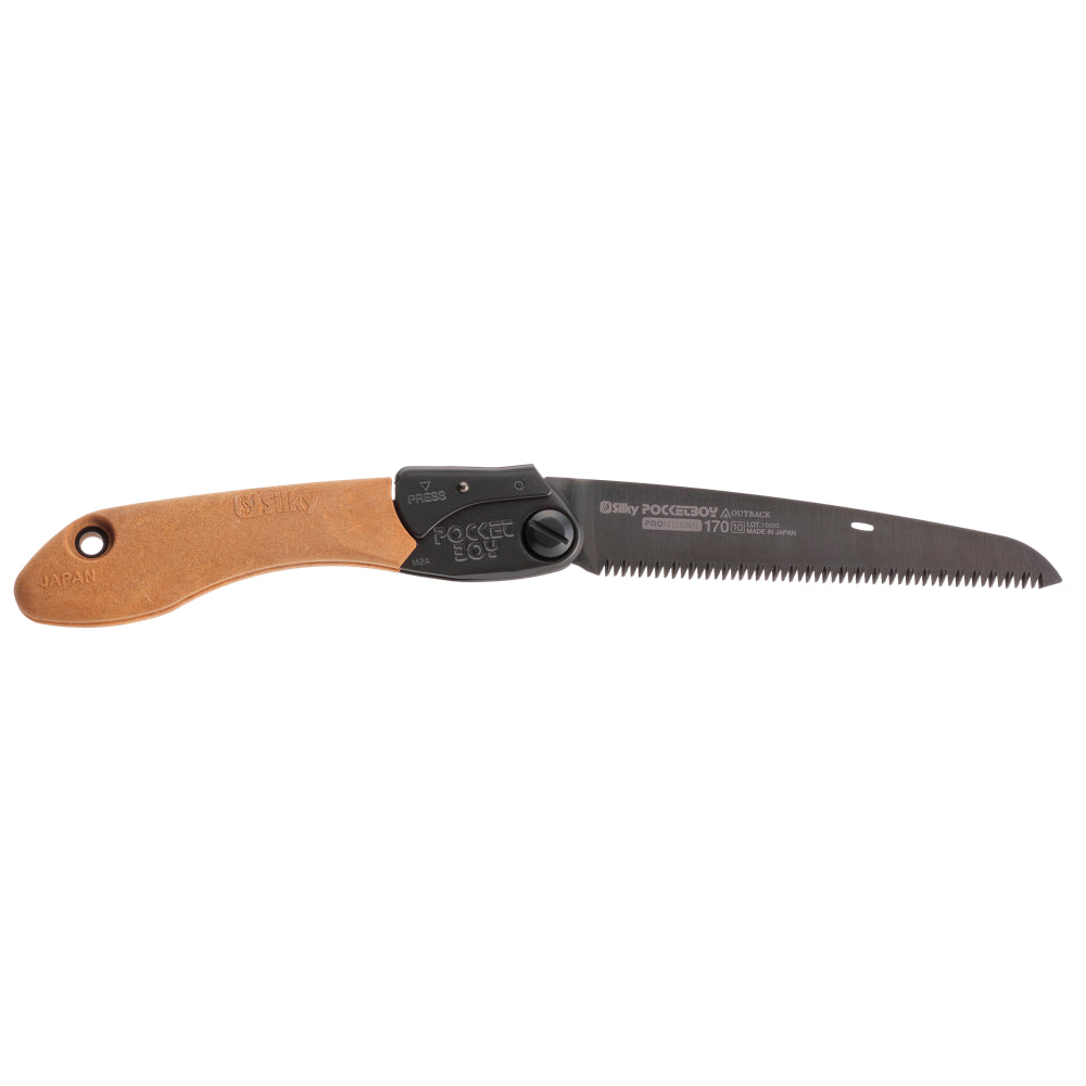 Couteau Pliant Pocketboy Manche Composite Bois Silky Denture : moyenne (10 dts30mm) - Adaptée pour le bois vert et le bois dur. Dimensions dépliée : 375 x 65 x 25 mm. Dimensions pliée : 210 x 60 x 25 mm.